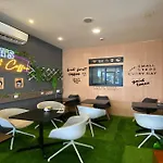Hariss Inn Bandara